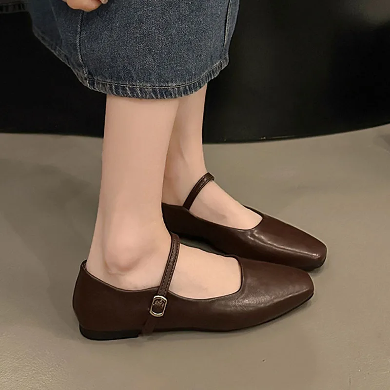 女性用マイクロファイバーレザーシューズ,ソフトソール,スクエ - Leatherwork In French のレビューと価格