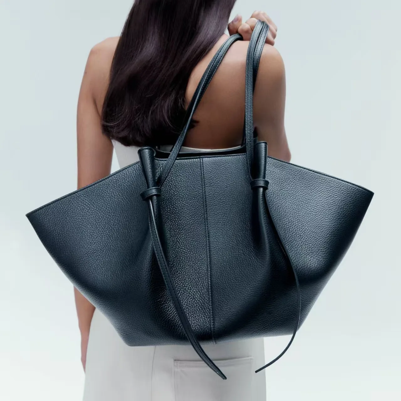 女性用レザーショルダーバッグ、餃子型ハンドバッグ、ホーボーハ - Leather Work Handbag のレビューと価格
